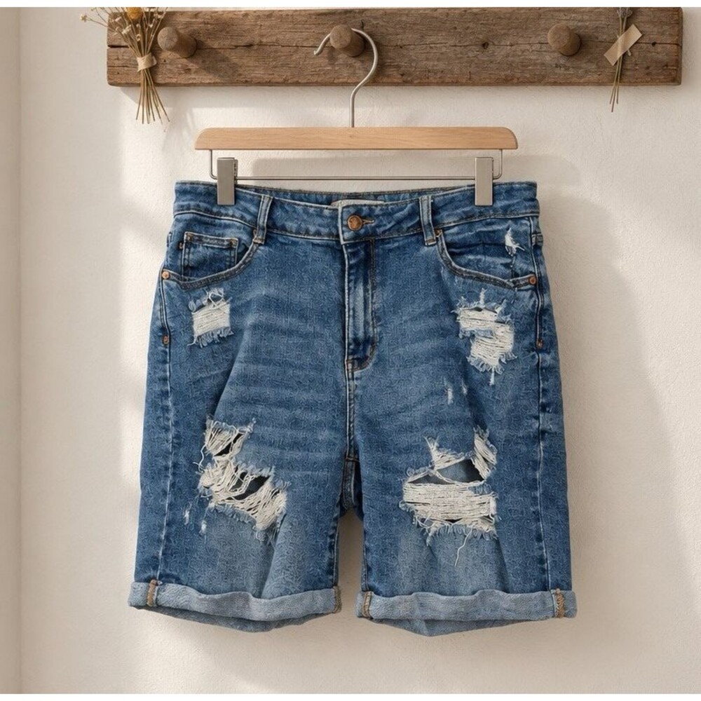 Judy Blue 2XL Distressed Denim Bermuda Shorts Cuffed Hem Stretch Plus Size